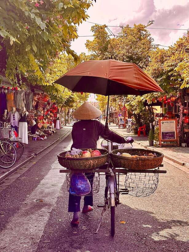 Hoi An: Lantern-Lit Streets, enjoy local food, and Boat Ride - Practical Details & Tips