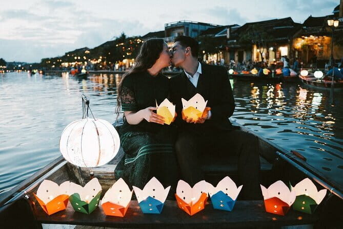 Hoi An Lantern Photoshoot: Boat Ride, Lantern Shop & Release - Why It Stands Out in Hoi An