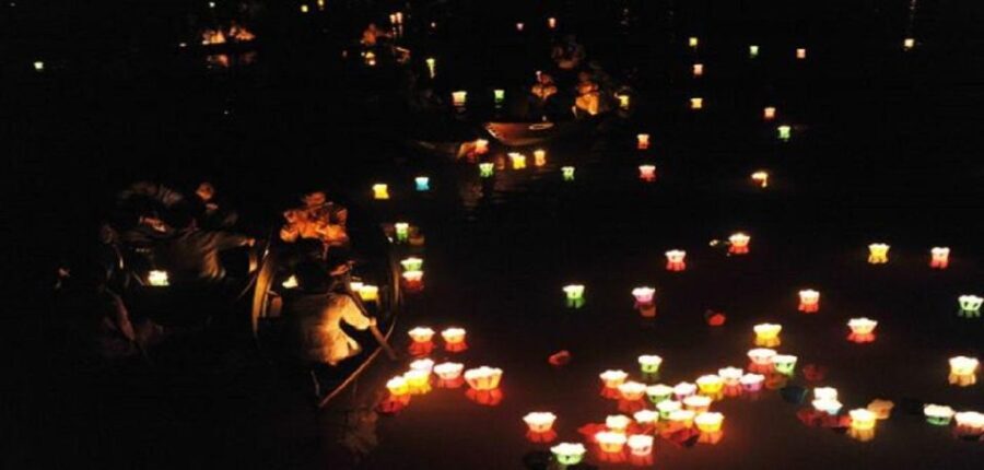 Hoi An : Night Boat Trip and Floating Lantern on Hoai River - Exploring the Night Boat Trip and Lantern Release in Hoi An