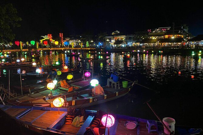 Hoi An Night Food Tour Motorbike & Lantern Cruise by Lady Rider - Who Should Consider This Tour?