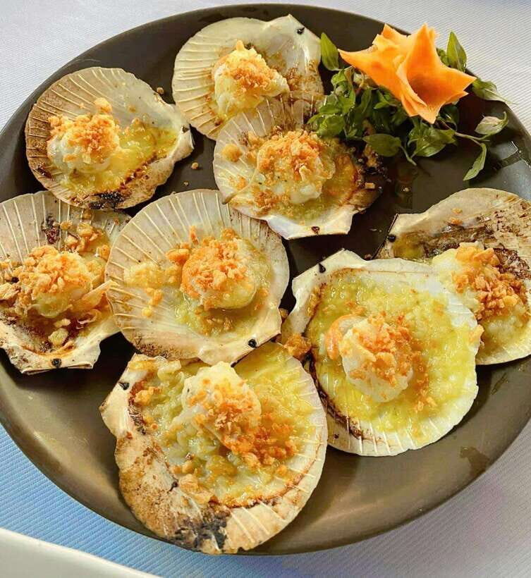 Hoi An seafood, tropical fruits tasting and making lantern. - Final Thoughts: Who Will Appreciate This Tour?