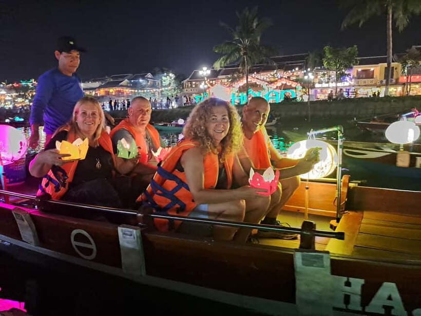 Hoi An Street Food, night market and lantern boat ride - An In-Depth Look at the Tour Experience