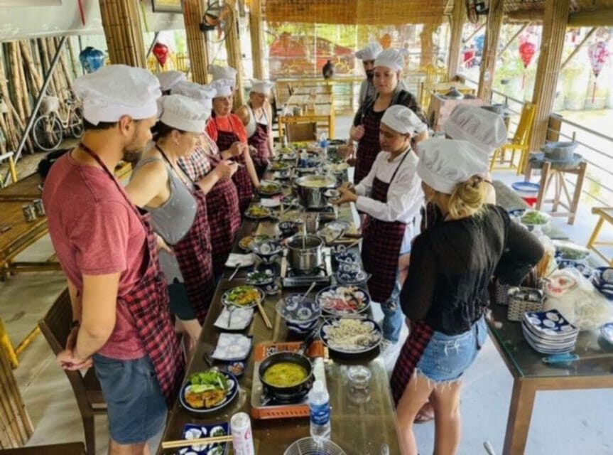 Hoi An: Vegetarian Cooking Class w Local Family and transfer - The Sum Up