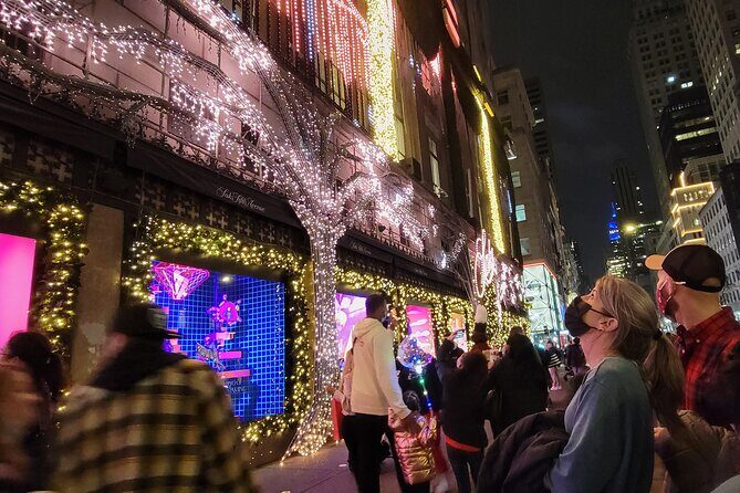Holiday Lights Extravaganza Walking Tour - What Travelers Say: Authentic Perspectives