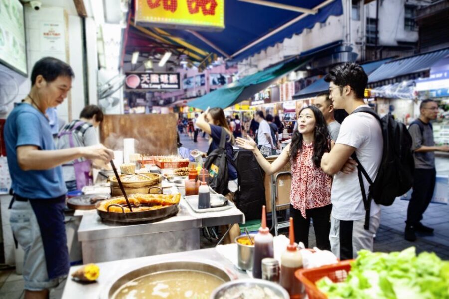 Hong Kong: Private Street Food Tour with a Local Insider - A Deep Dive into the Hong Kong Street Food Experience