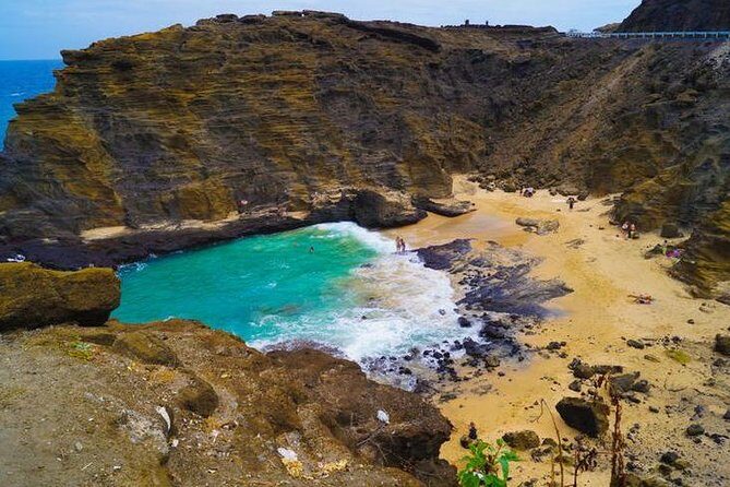 Honolulu Polo Game with Stables Tour and VIP Seats plus Private Island Tour - Experiencing the Best of Oahu’s Southern Coast