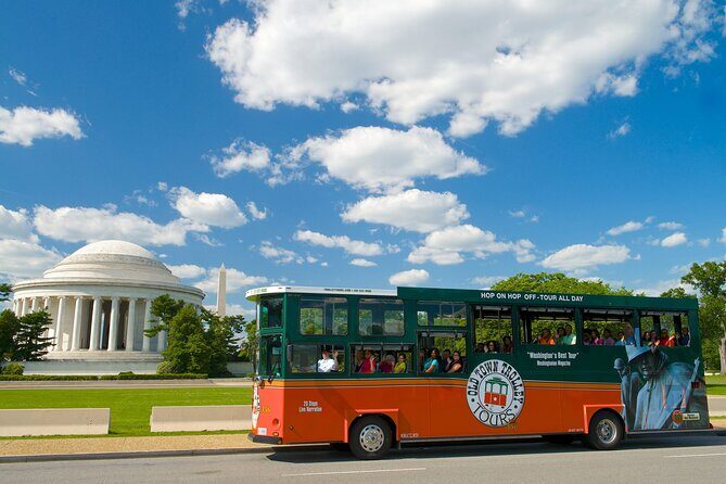 Hop-On Hop-Off 21 Stop Trolley Tour + Arlington Cemetery - Who Should Consider This Tour?