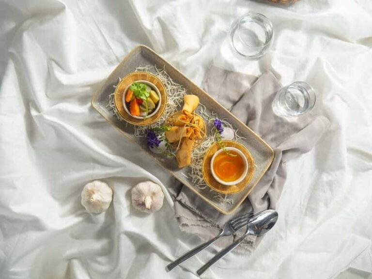 Hua Hin: Isea Beach Bar Dining at Veranda Resort & Villas - What to Expect: The Experience in Detail