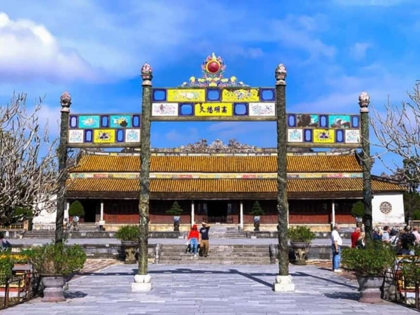 Hue City Explore & Hai Van Pass Day Tour From Hoi An/Da Nang - Lap An Lagoon and Lang Co Beach