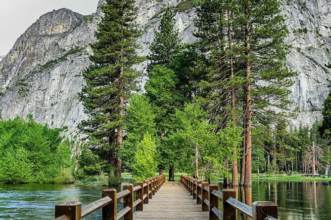 Hwy 140 Route Glacier Point and Yosemite Valley Small Group Tour - What to Expect During the Day