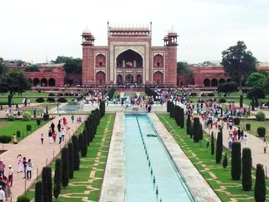 Hyderabad Agra Same Day Private Trip with return flights - The Itinerary: How the Day Unfolds