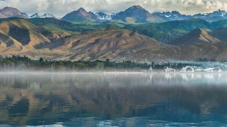 Immense and breathtaking Issyk Kul lake in 1 day - Food and Hospitality