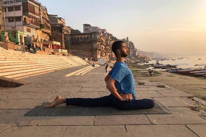 INDIVIDUAL YOGA CLASS - BEGINNER / ADVANCED Sunrise Yoga with Ayush in Varanasi - The Practicalities