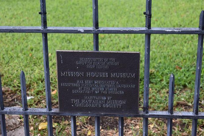 Intimate WWII: Honor our Heroes and Historic Honolulu Tour With Lunch - Exploring the Experience: A Detailed Breakdown