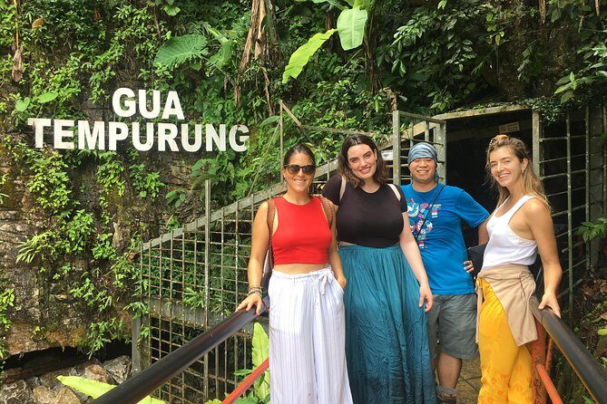 Ipoh Gua Tempurung, Caves Temples, Mirror Lake and Castle Tours - Natural Beauty and Adventure: Mirror Lake and Gua Tempurung