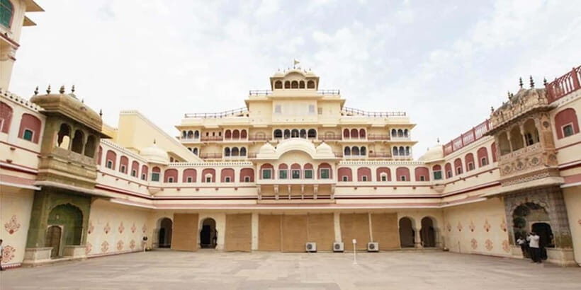 Jaipur: City Palace, Hawa Mahal & Jantar Mantar Private Tour - Practical Details and Tips