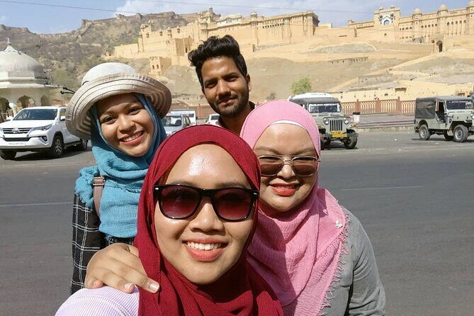 Jaipur Guided Day Trip By Car - FAQs