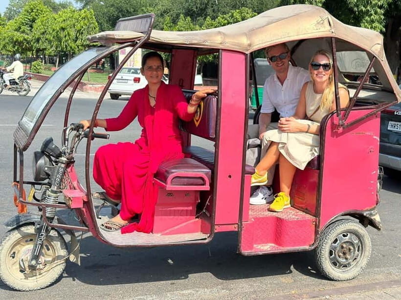Jaipur Half-Day City Tour By E-Rickshaw with Female Driver - An In-Depth Look at the Jaipur E-Rickshaw Tour
