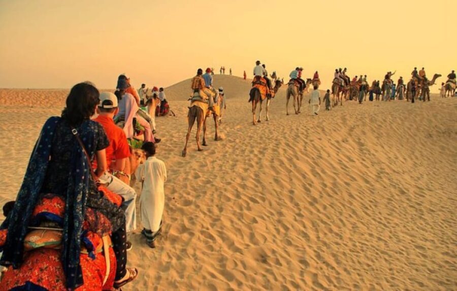 Jaisalmer: Jeep Safari,Camel Ride,Buffet Dinner & Folk Dance - An Honest Look at the Jaisalmer Desert Tour