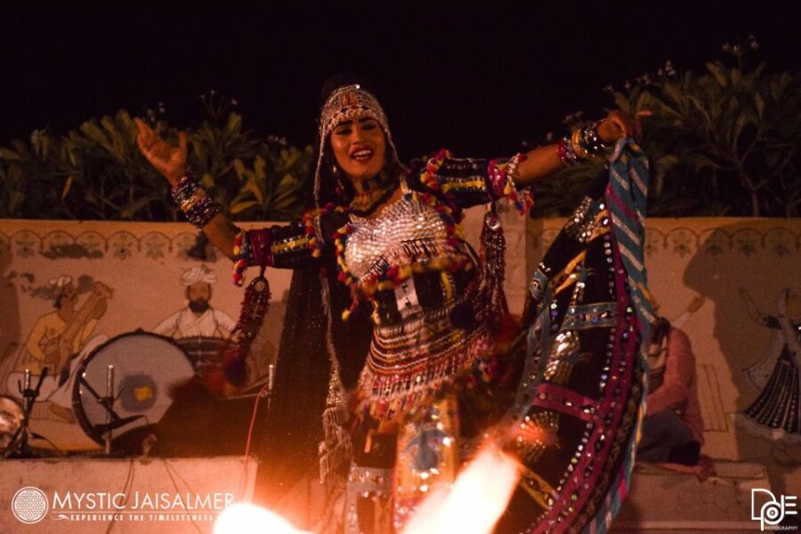 Jaisalmer: Romantic Night with Luxury Desert Camping - Why You Might Choose This Experience