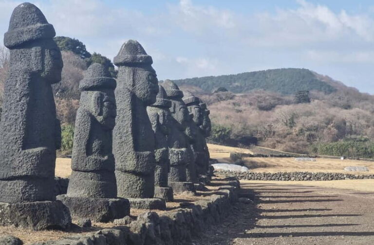 Jeju Island: Eastern Tour for Leisurely Walkers - Detailed Breakdown of the Itinerary