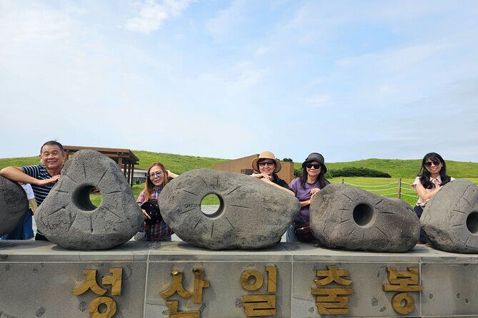 Jeju Mt. Hallasan hiking & Oreum Volcanic Cone Day TOUR - Practicalities and Value