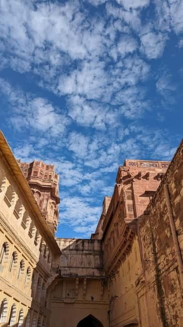 Jodhpur: Mehrangarh Fort and Blue City Walking Tour - The Experience in Detail