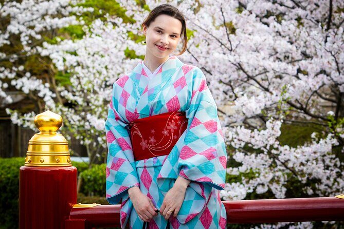 Kamakura Tour with Pro Photographer: Tsurugaoka Hachimangu shrine - Who is This Tour Perfect For?