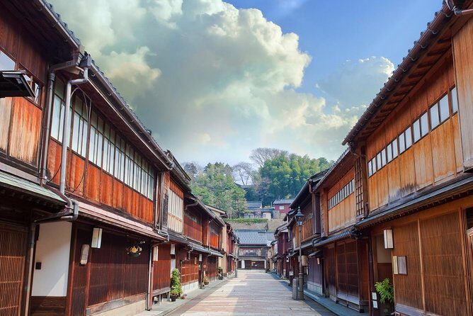 Kanazawa Hidden Gems with a Local Host, Custom & Private - The Sum Up
