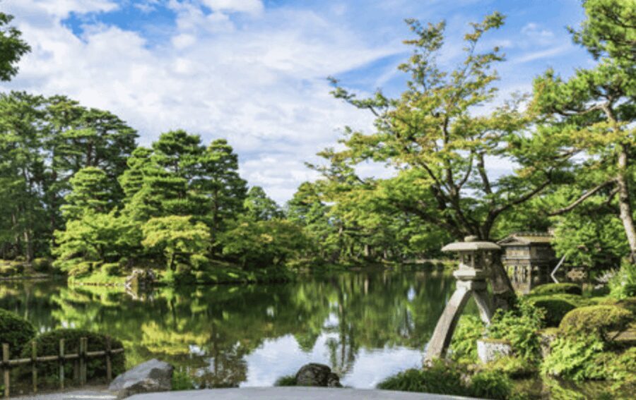 Kanazawa: Main Sights and Hidden Spots Guided Walking Tour - Exploring Kanazawa: A Practical, Authentic Walk