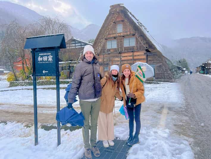 Kanazawa: World Heritage Shirakawa-go Guided Tour - Guides: The Heart of the Tour