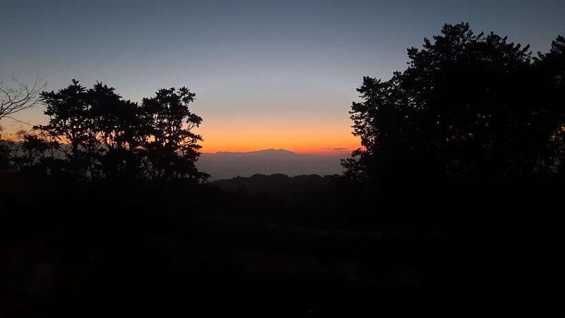 Kathmandu: Nagarkot Sunrise & Bhaktapur Durbar UNESCO Tour - Practicalities and Tips