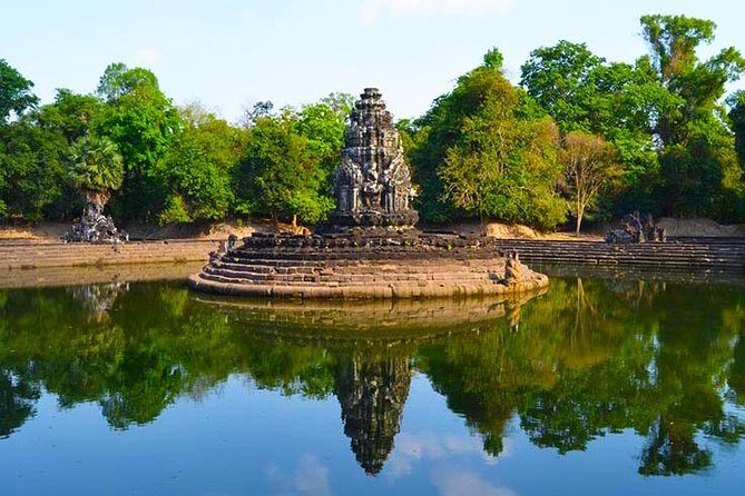 Kbal Spean, Banteay Srei & Grand Circuit - Kbal Spean: Sacred River of a Thousand Lingas