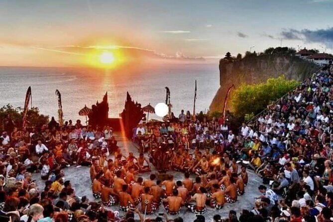 Kecak fire dance in Uluwatu - Authentic Experiences and Why They Matter