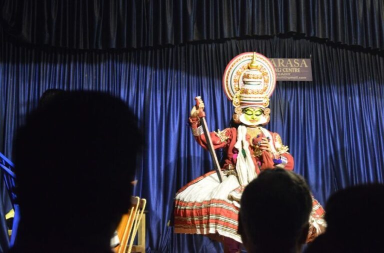 Kochi: Kathakali Evening Dance Show w/ Dinner & Transfer - The Value and What You Should Know