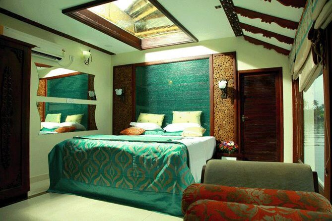 Kochi Private Tour: Overnight Alleppey Backwaters Luxury Houseboat Cruise - Pricing & Value
