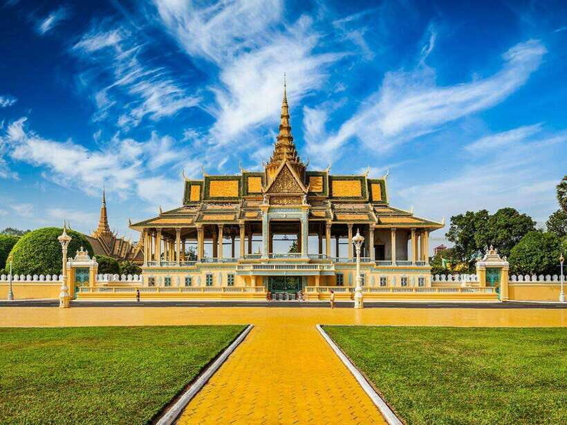 Koh Dach Silk Island and Phnom Penh City Private Day Tour - Why This Tour Offers Great Value