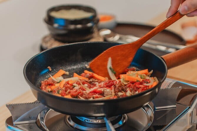 Korean Cooking Class with Grocery Shopping at Seoul Local Market - Who Will Love This Tour?