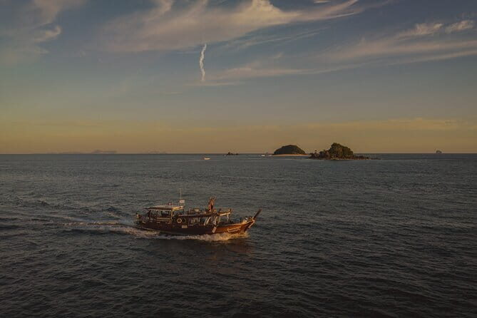 Krabi Seven Island Tour by Luxury Longtail Boat with Snorkeling - Who Should Book This Tour?