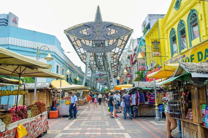 Kuala Lumpur: 4-Hour Authentic Local Markets & Event Tour - A Deep Dive Into Kuala Lumpur’s Vibrant Streets