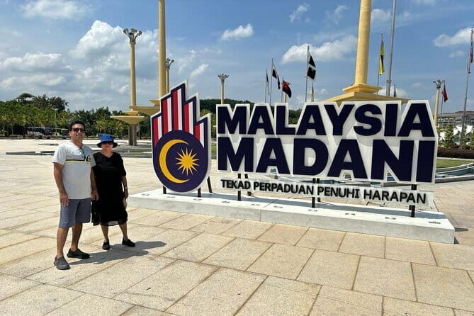 Kuala Lumpur, Batu Caves & Putrajaya Full-Day City Tour - A Deep Dive into the Kuala Lumpur, Batu Caves & Putrajaya Tour