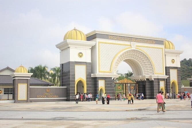 Kuala Lumpur Half Day City Tour SIC Join In Tour - Who Should Book This?