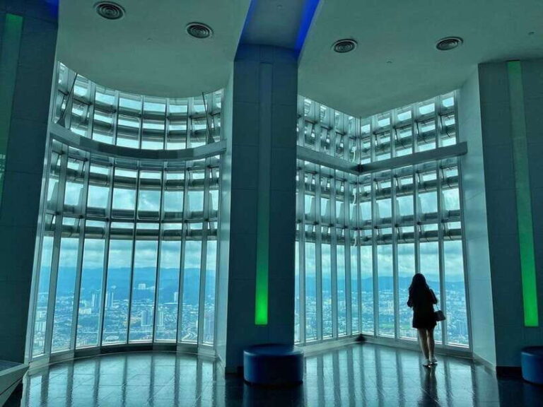 Kuala Lumpur: Petronas Twin Towers Entry E-Ticket - A Closer Look at the Petronas Twin Towers Entry Experience