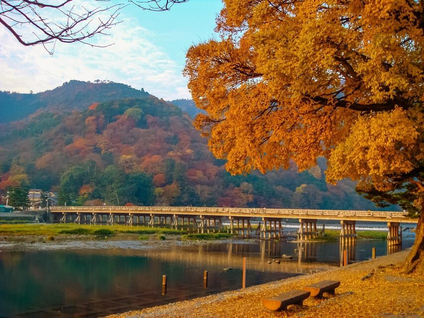 Kyoto: 2-Hour Guided Tour of Arashiyama's Autumn Leaves - Why This Tour Is Worth It
