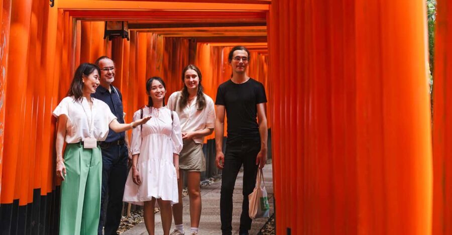 Kyoto: Fushimi Inari Taisha Shrine Walking Tour with Guide - A Close Look at the Tour Experience