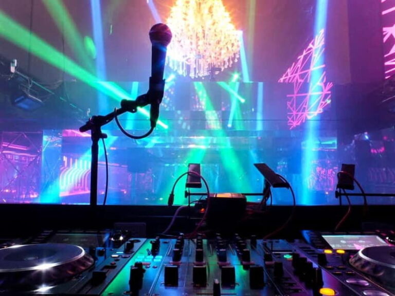 Kyoto: KITSUNE Nightclub Admission Ticket (For Foreign) - Practical Details and Policies