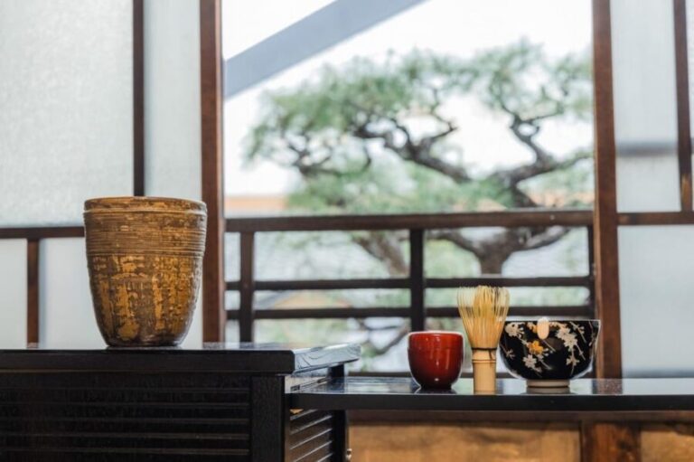 Kyoto: Table-Style Tea Ceremony at a Kyo-Machiya - Authenticity and Guest Experience