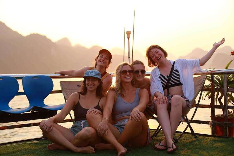 Lan Ha Bay sunset and night kayak with Bioluminescence - What Makes This Tour Stand Out?