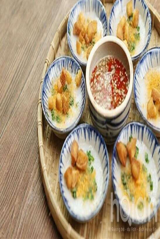 Lantern Boat Trip & Walking local food Tour - Who Would Love This Experience?