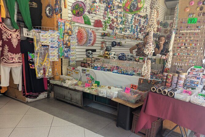 Learn the history and contents of the main market - Who Will Appreciate This Tour?